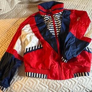 RE Windbreaker